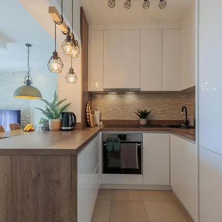 Porporela Apartman Zára